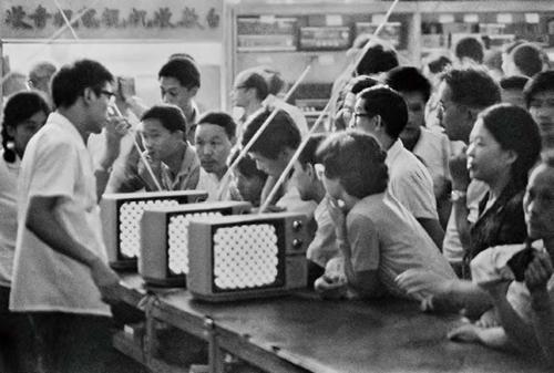 摄影50年 他用相机记录中国人生活变迁